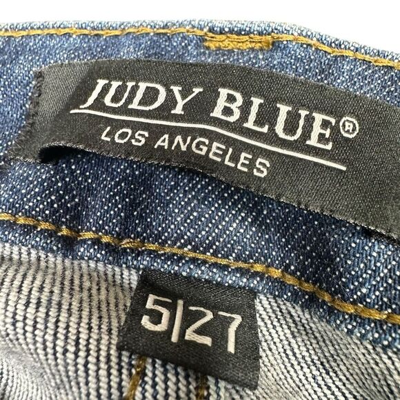 JUDY BLUE LOS ANGELES Women’s Medium Wash Distressed Cuffed Skinny Jeans Size 5 - Picture 3 of 5